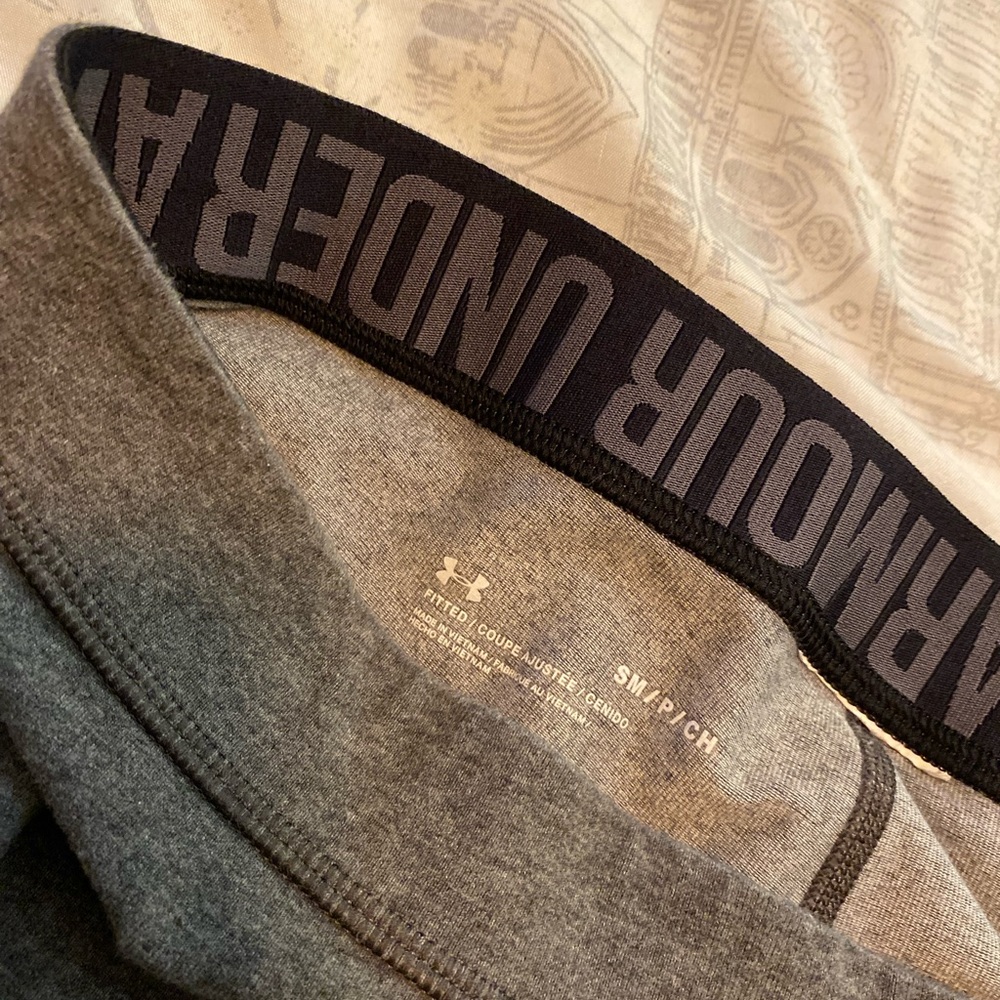 Under Armour Capris - Picture 2 of 6